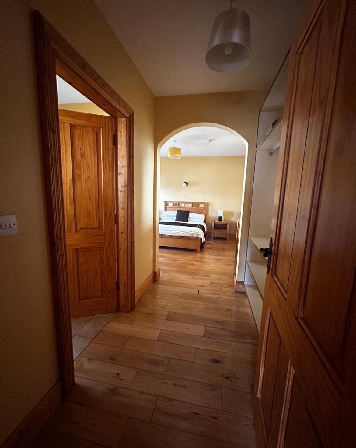 ניוארי Yewwood Cottage מראה חיצוני תמונה